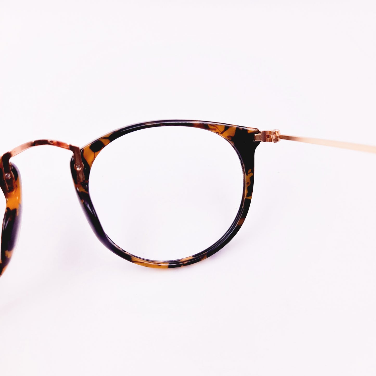 Round printed glasses