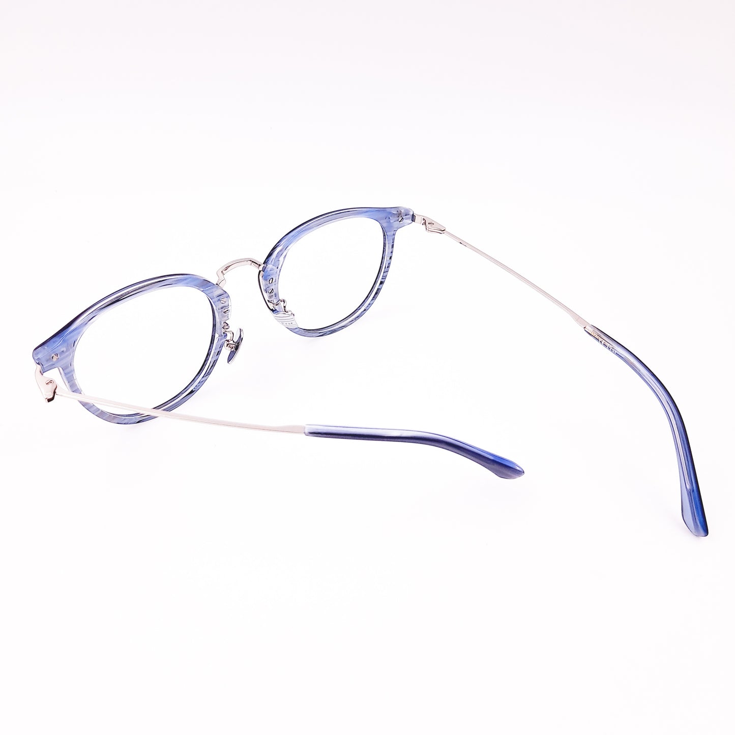 Round blue printed glasses